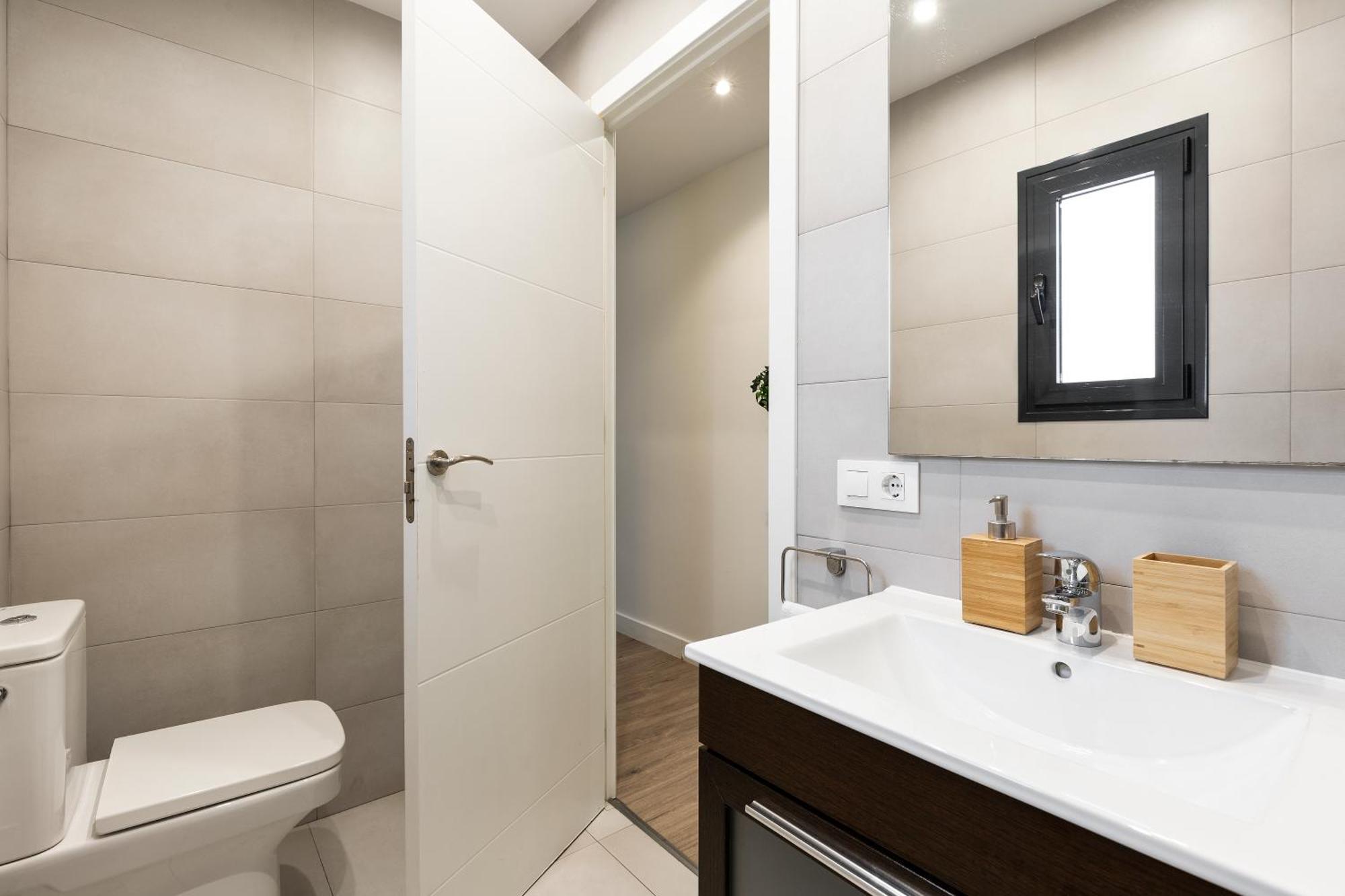 Modern Catalan Apartments By Olala Homes L'Hospitalet de Llobregat Exterior foto